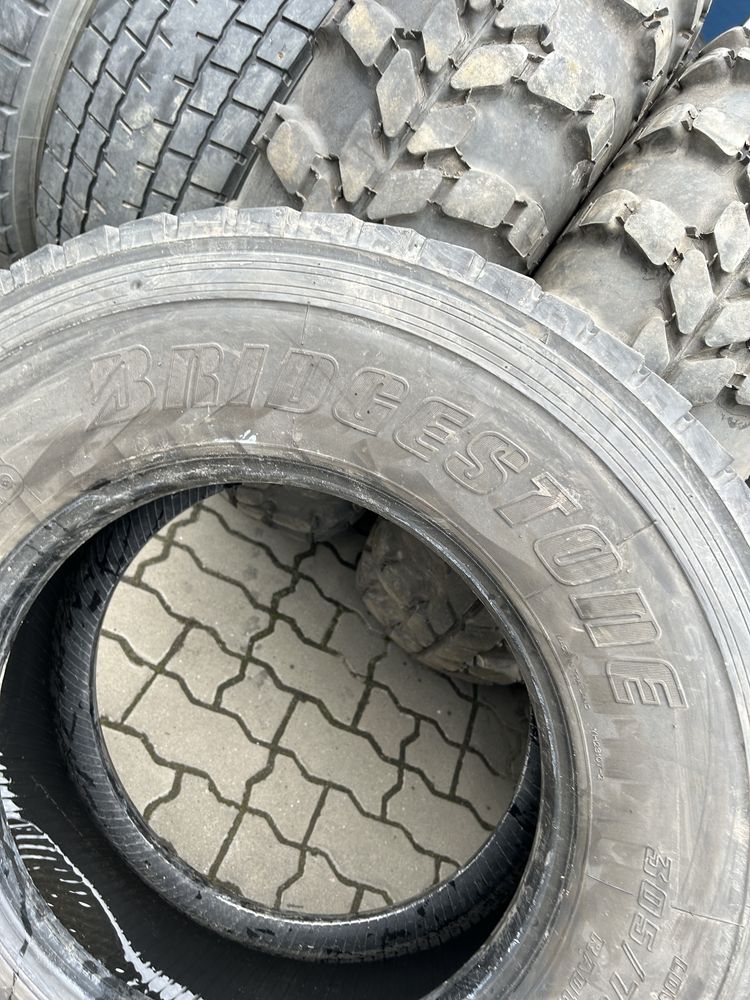 305/70R19.5 Bridgestone M729 Ведуча 4шт