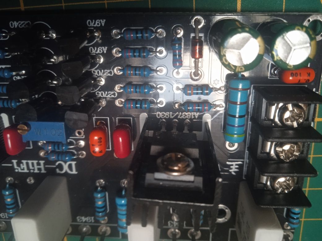 Wzmacniacz mocy 400W