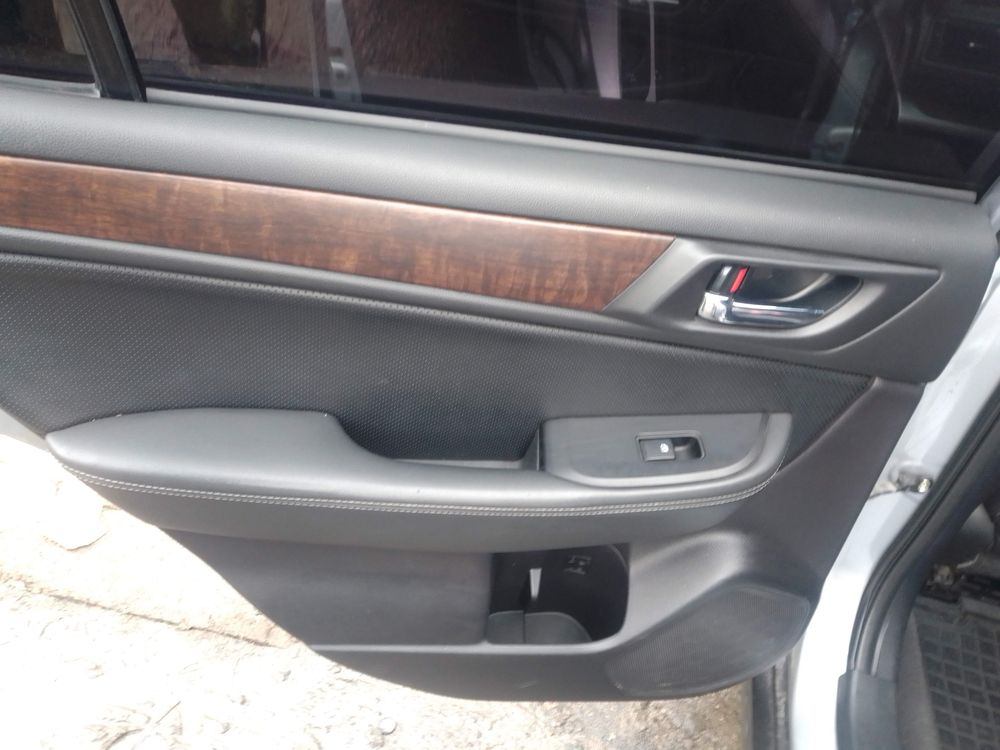 Subaru outback продам