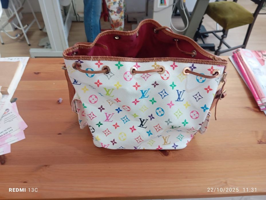 Mala Louis Vuitton Original colorida