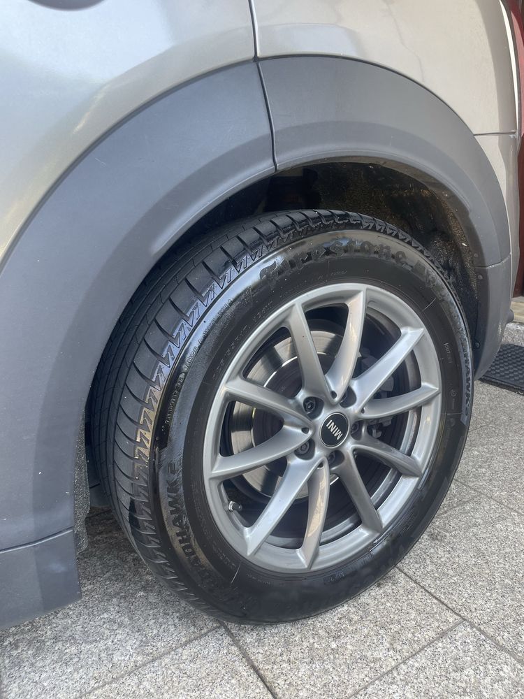 Carro Countryman hidrido