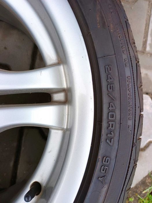 Oryginalny komplet kół BMW M pakiet 17 cali 5x120 o dwóch szerokościac