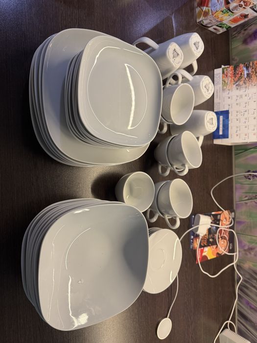 Zestaw  obiadowo kawowy IKEA Vardera