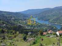 Terreno Florestal com Vista Deslumbrante para a Barragem da Caniçad...
