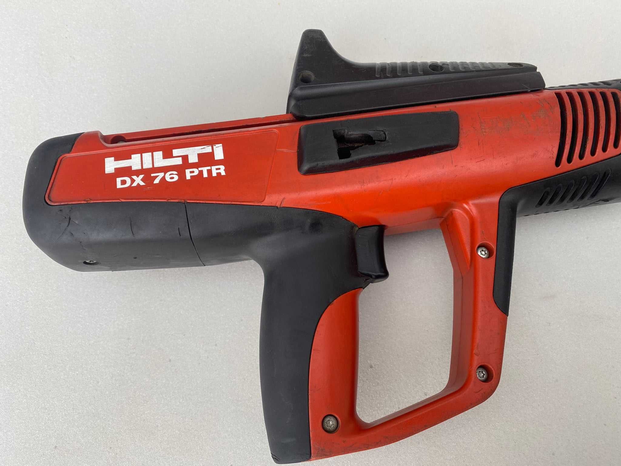 Osadzak HILTI  DX 76 PTR