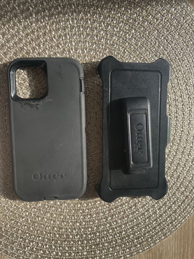 Otterbox Defender uchwyt, klips do IPhone 12/12 pro.