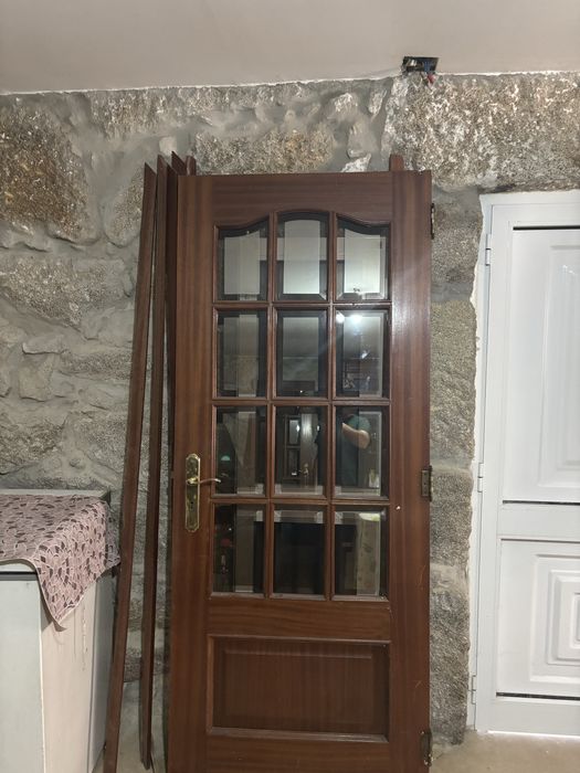 Portas de madeira com vidro