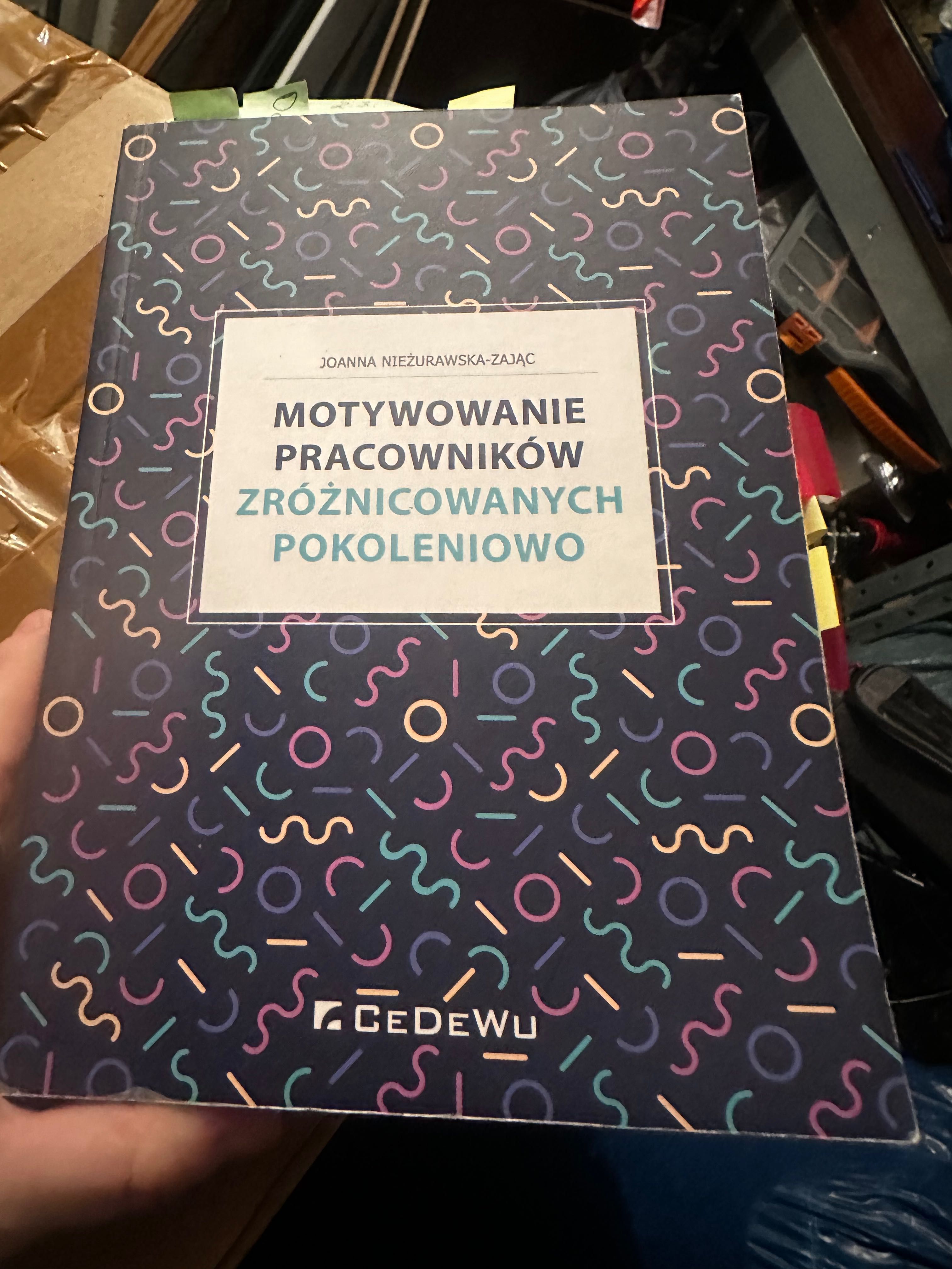 Zestaw książek w tematyce zarządzania zasobami ludzkimi