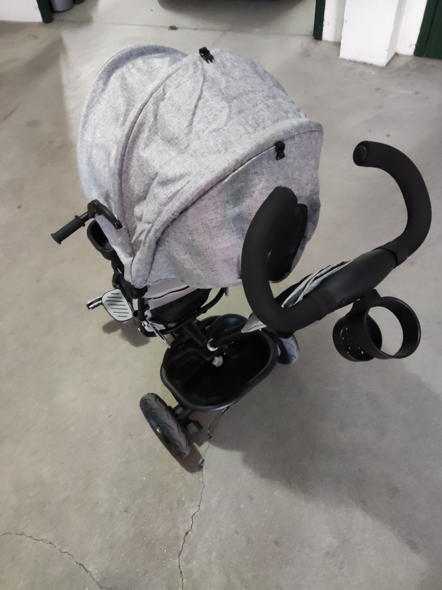 Triciclo Kinderkraft Aveo