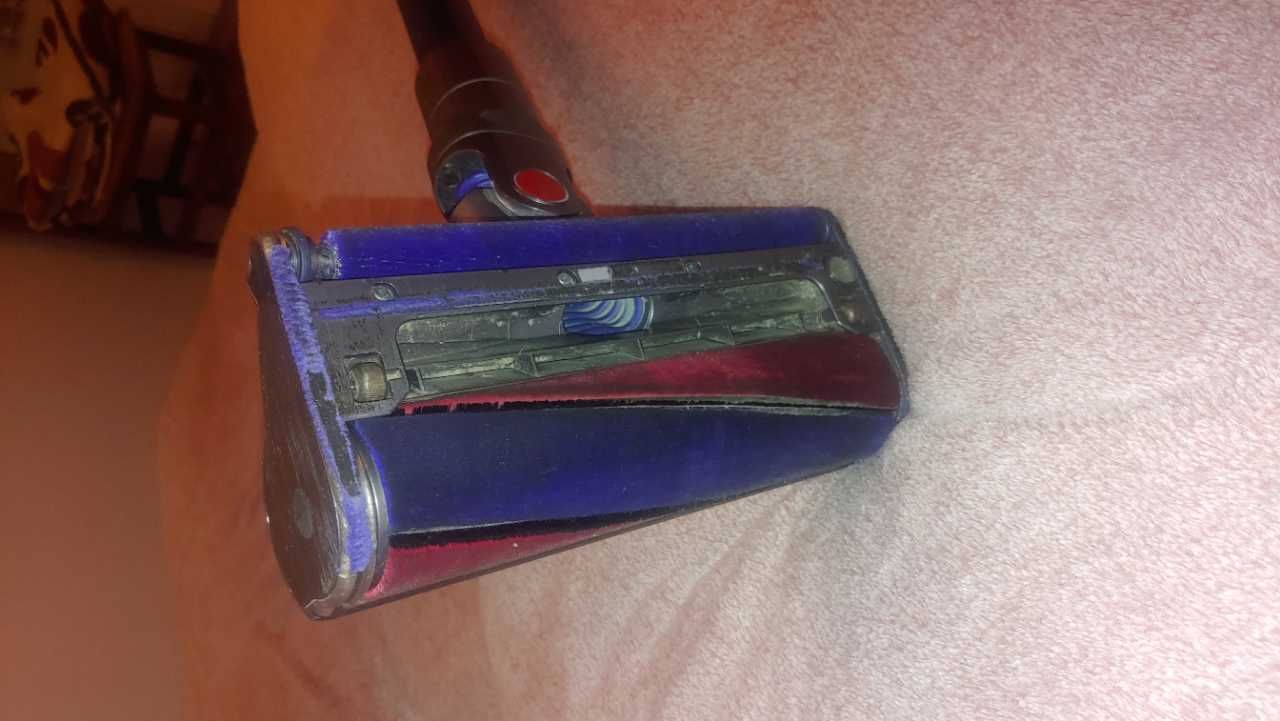 Odkurzacz bezprzewodowy, akumulatorowy Dyson V6