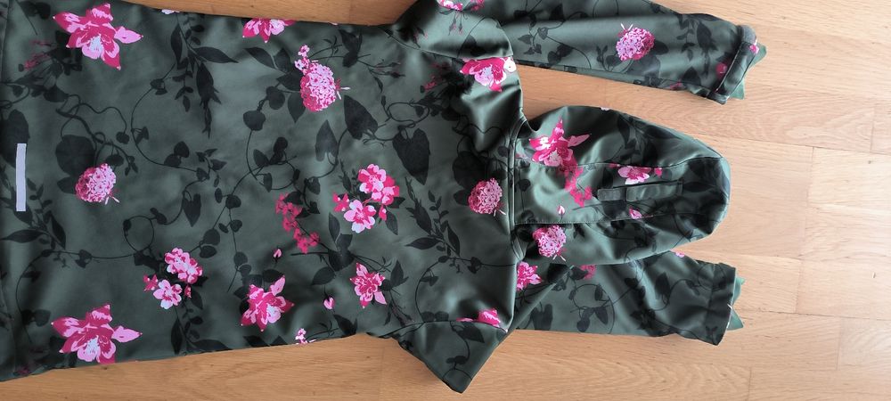 Kurtka jesienna wiatrówka rozm. 134-140