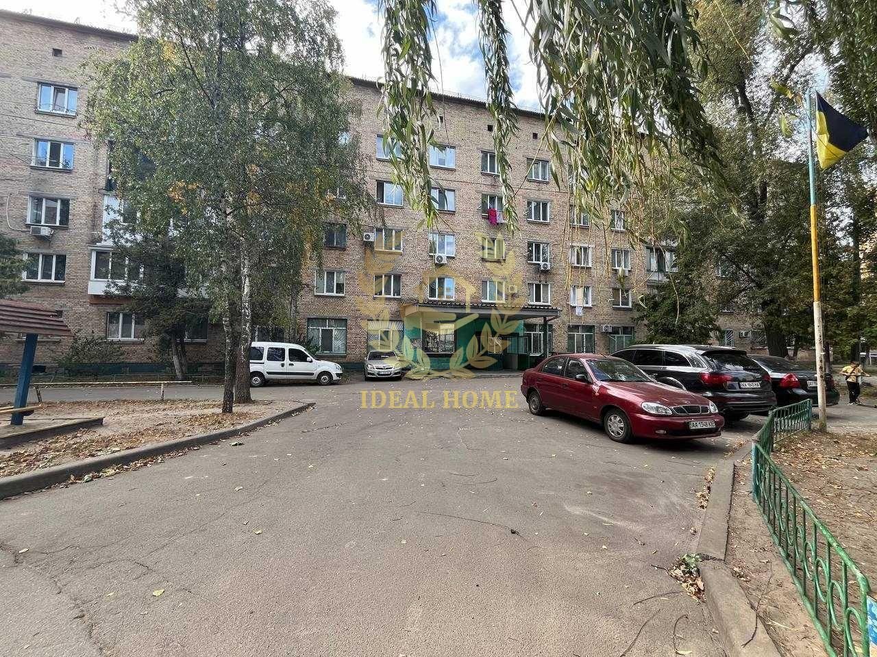 Продаж кімнати з ремонтом в гуртожитку біля ТРЦ «Lavina Mall»