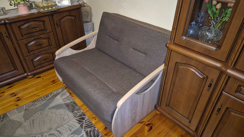 Sofa rokładana z funkcją spania.