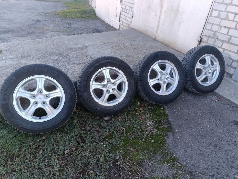 Колеса R16 5x114,3 et46 6j 67,1  215/65 зима Outlander Qashkai CRV