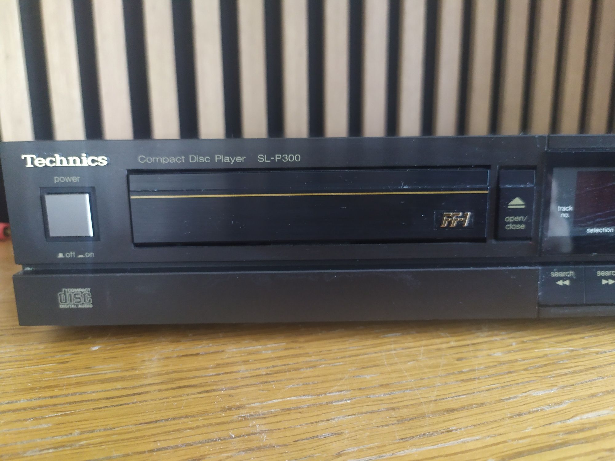 Technics SL P 300