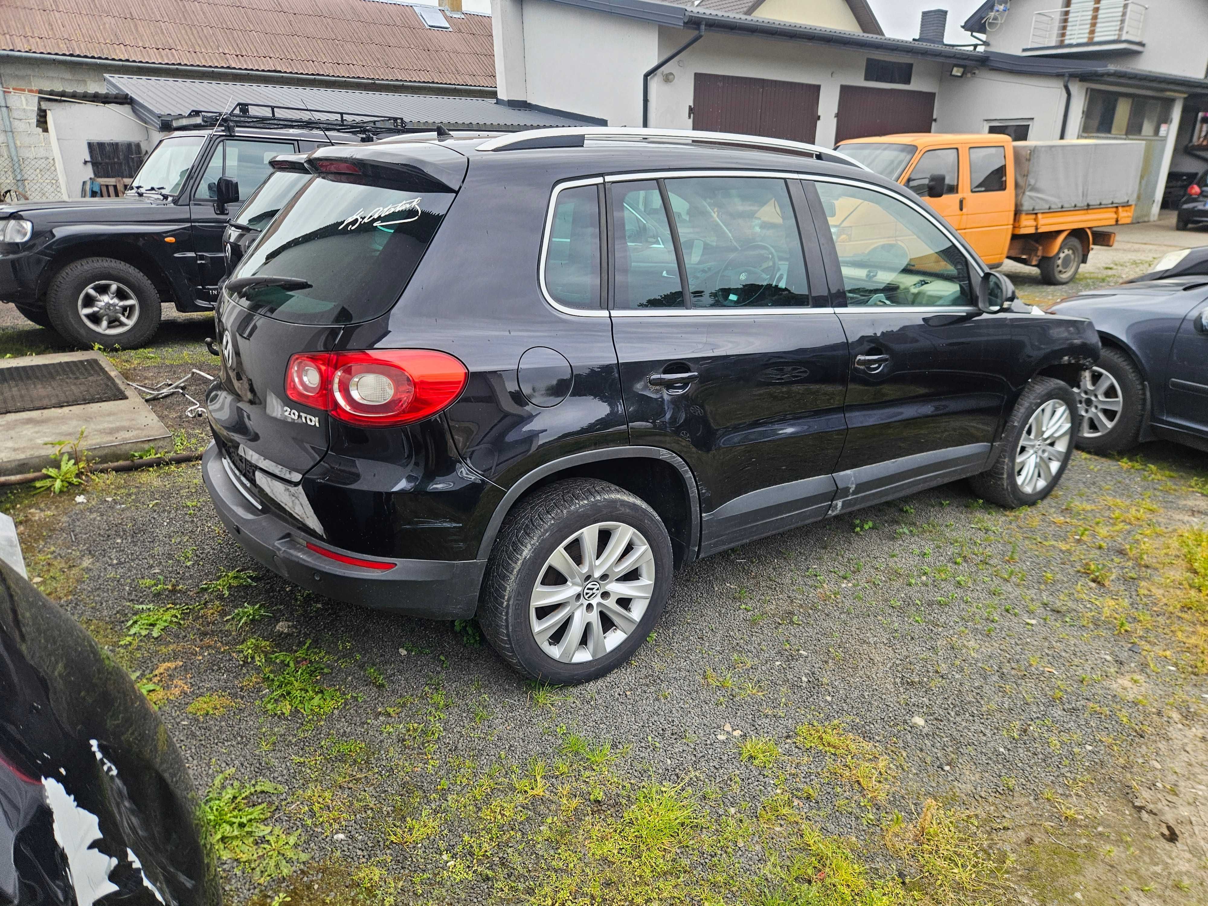 VW Tiguan na części 2008r. 2.0D