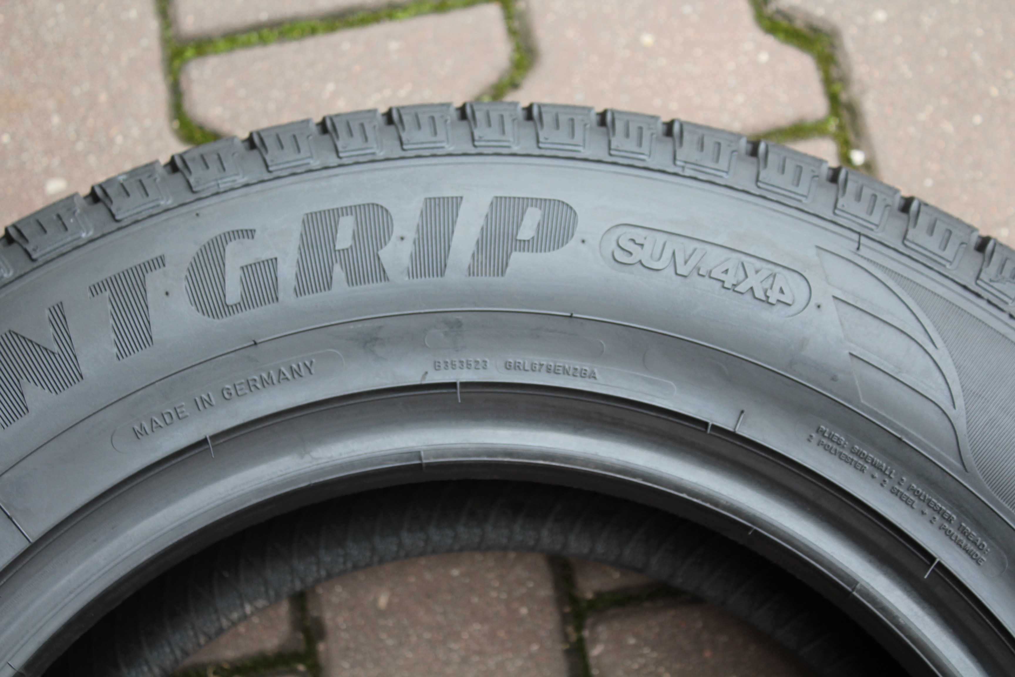 215 70 R16 Goodyear Efficentgrip SUV 4X4