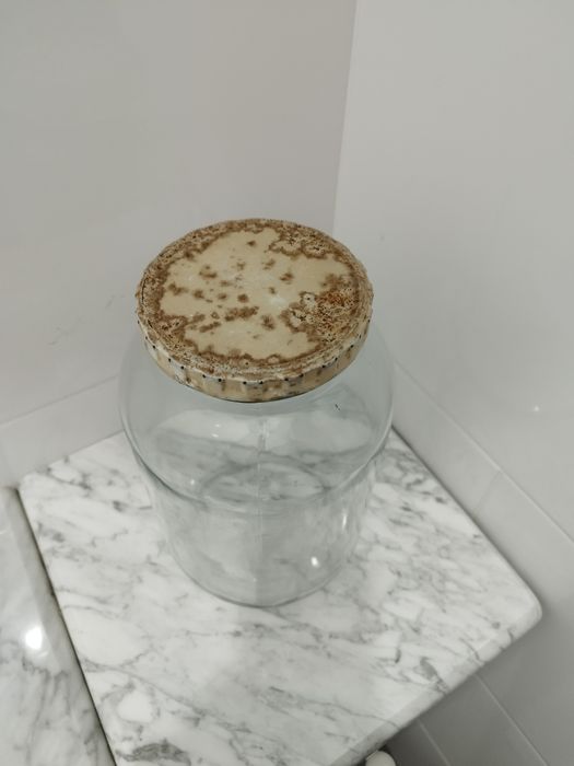 Frasco antigo em vidro - 26cm altura.