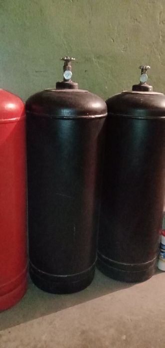 Продам балоны с газом.