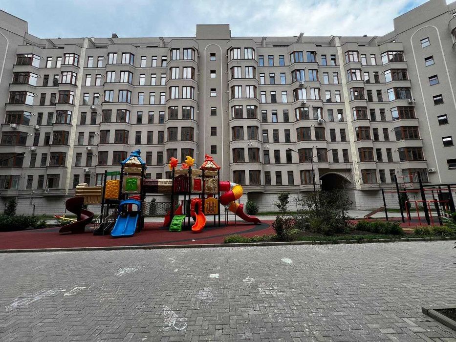 СРОЧНО! Продается квартира 50м  в ЖК Авиньон, у моря , инд. отопление