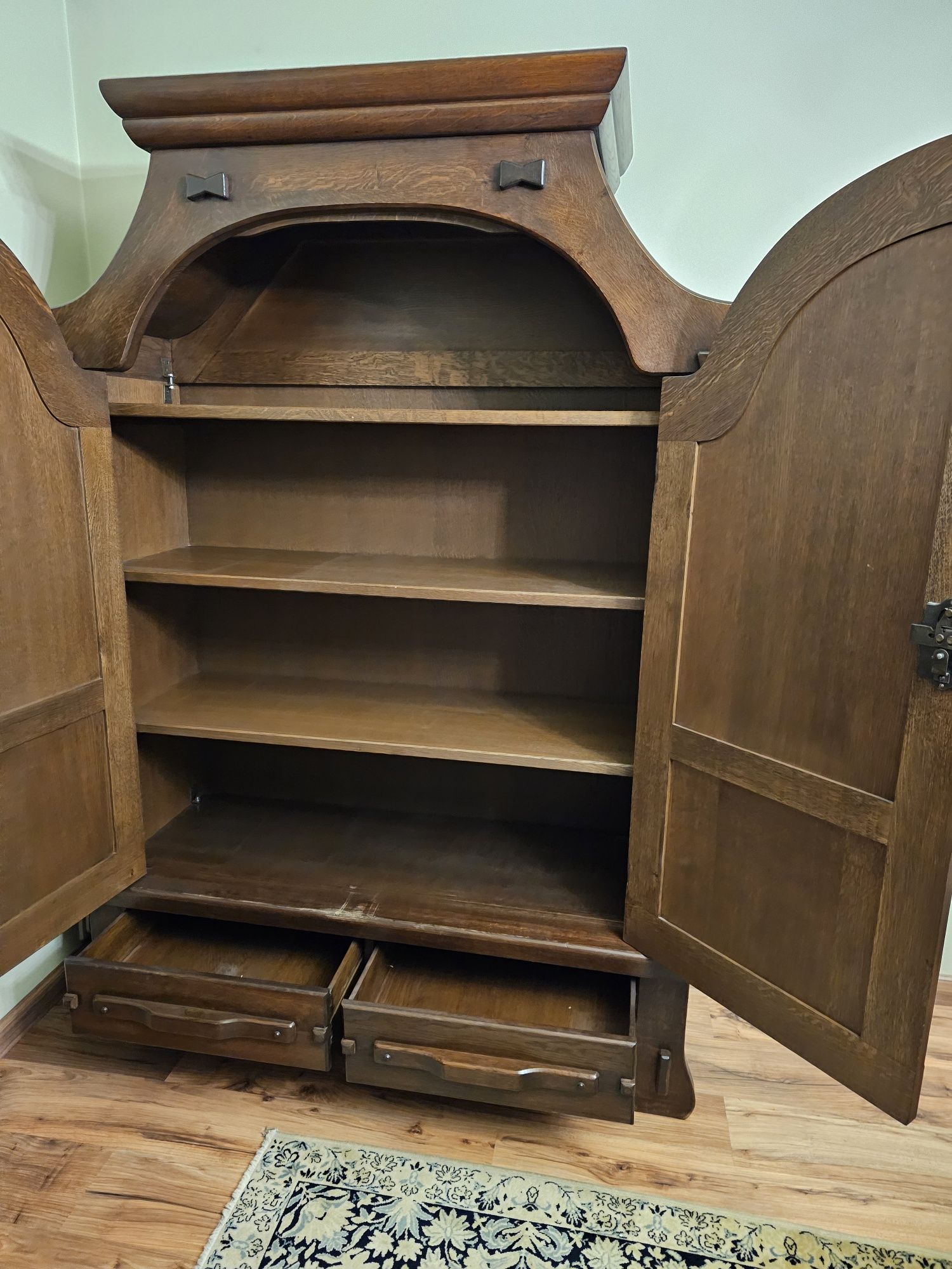 Piękna, stylowa biblioteczka, bieliźniarka z litego drewna