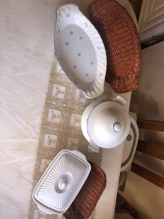 Peças de loiça vidradas