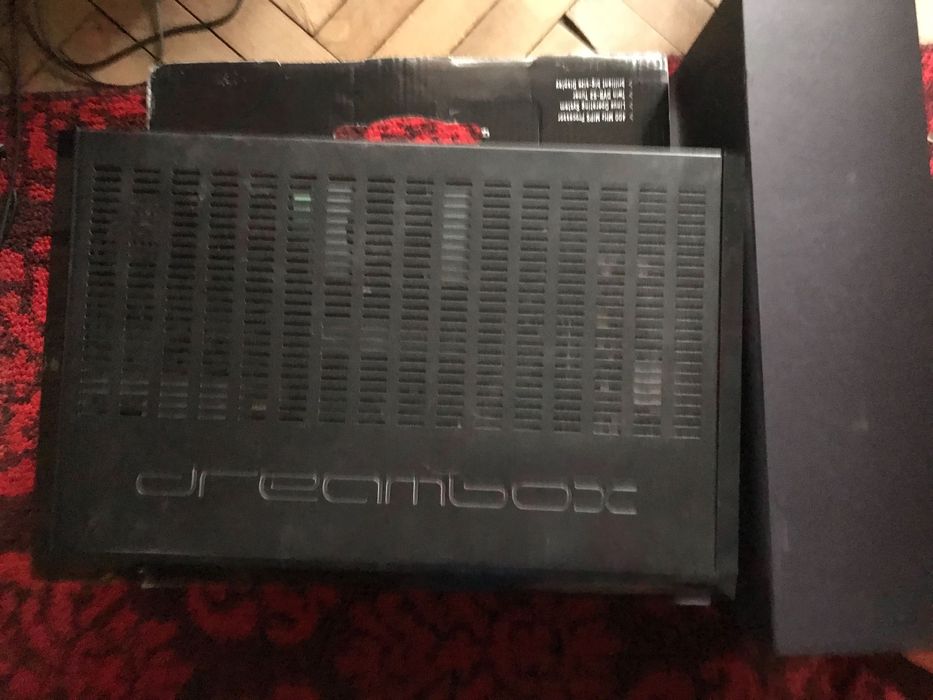 Спутниковый Hi-End ресивер Dreambox DM8000 HD PVR