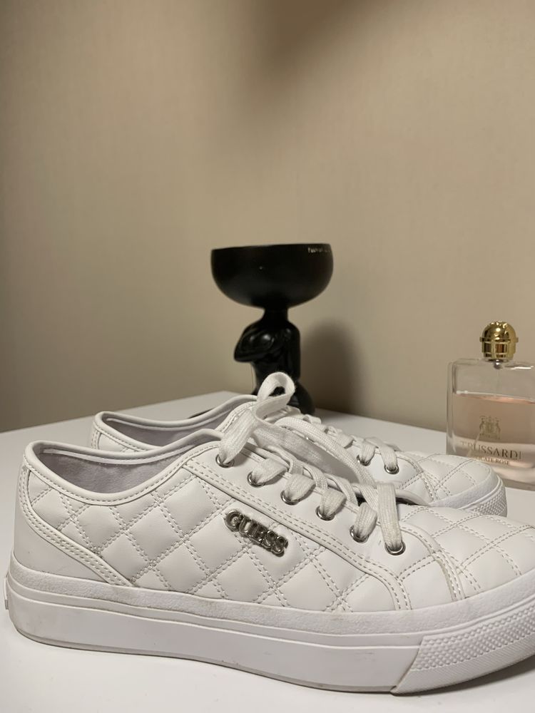 Кеди guess білі оригінал
