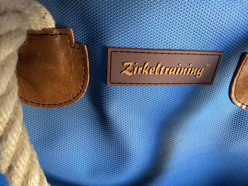 Torba podrozna lub sportowa w stanie idealnym
