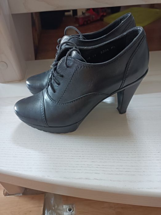 Buty, trzewiki, półbuty Wojas