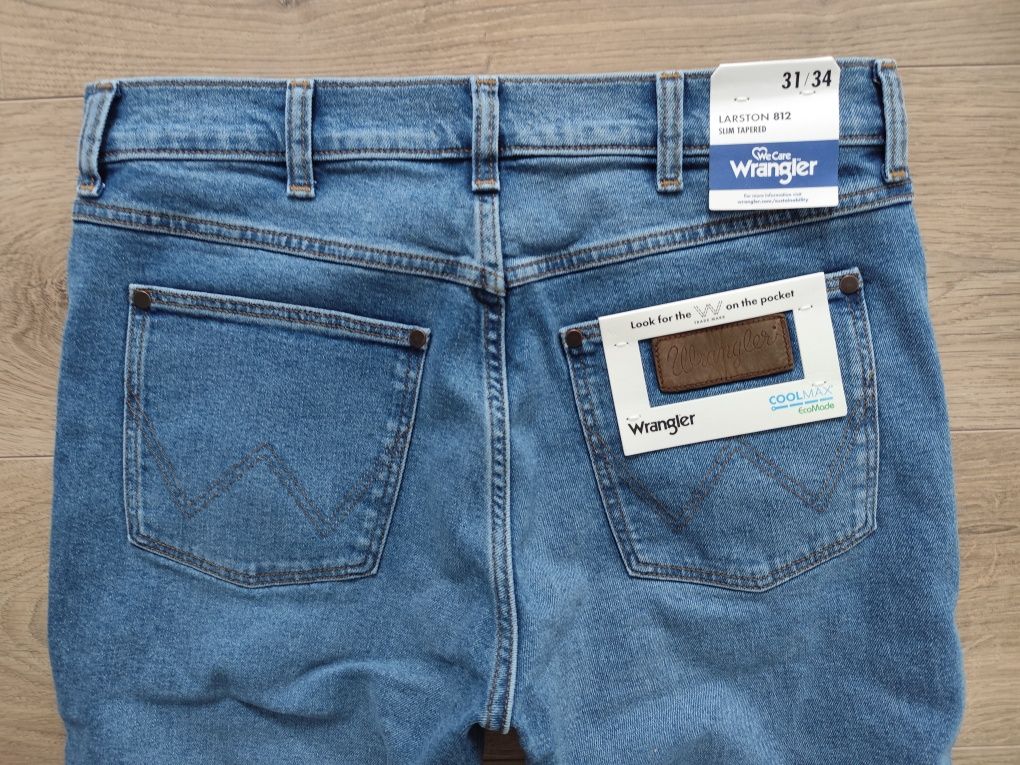 Wrangler Larston 812 slim tapered męskie jeansy dżinsy dziurami 31/34