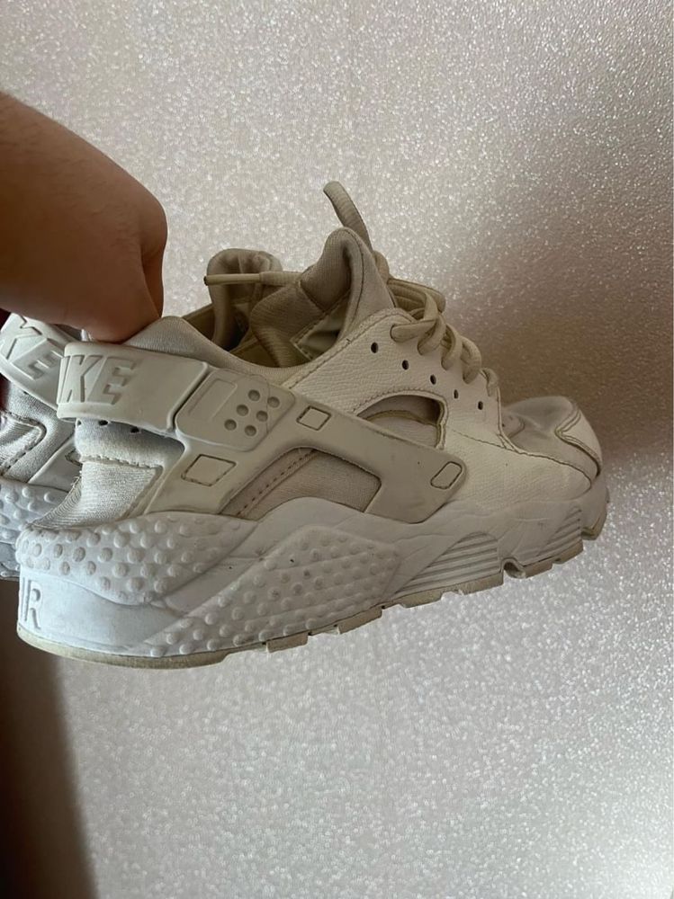 Nike huarache białe