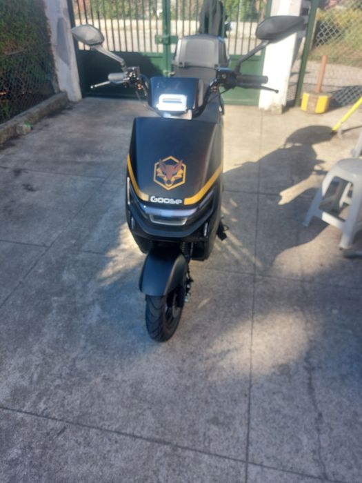 Vendo scooter electrica vortex  apenas com 1 mês