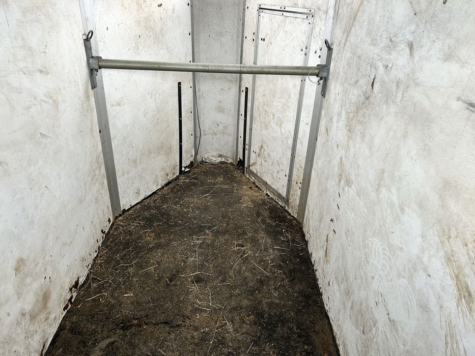 Przyczepa do przewozu koni na 1,5 konia ,koniowoz