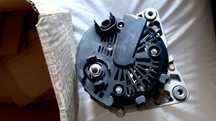 Alternador Megane III. 110cv a partir de 2009.novo original Valeo 150A
