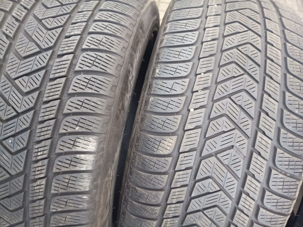 Opony zimowe 275/45/21