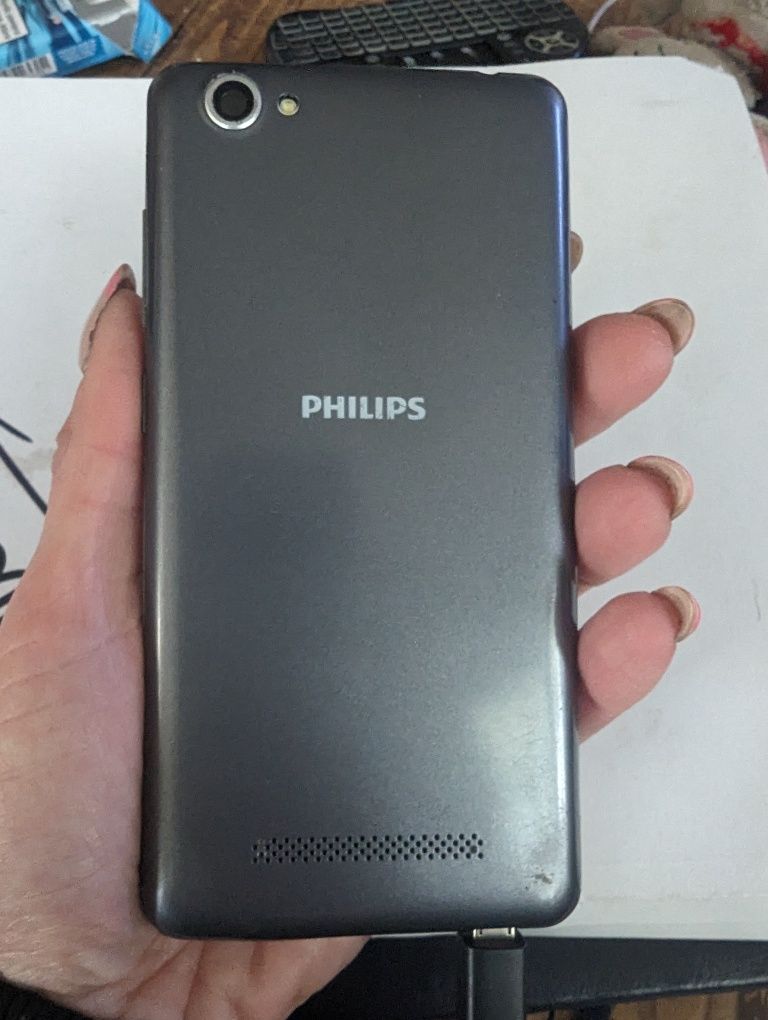 Philips telefon uszkodzony ekran