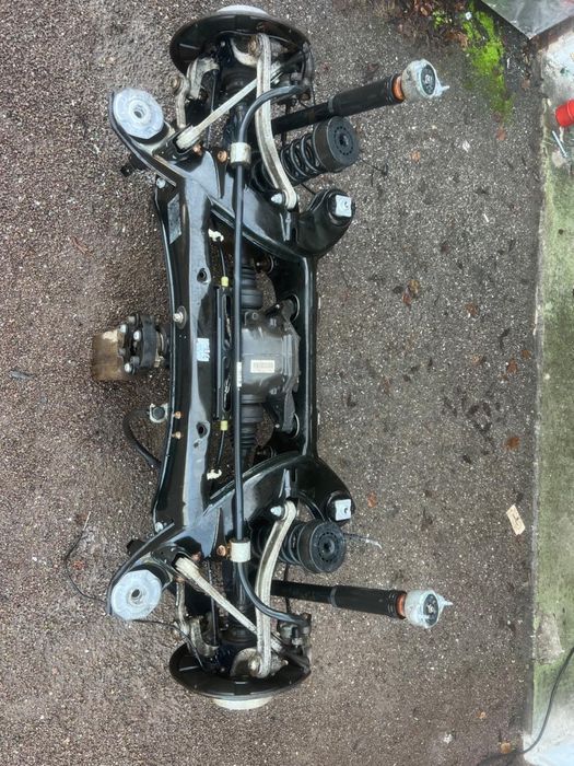 Задня подаеска на мерседес w212