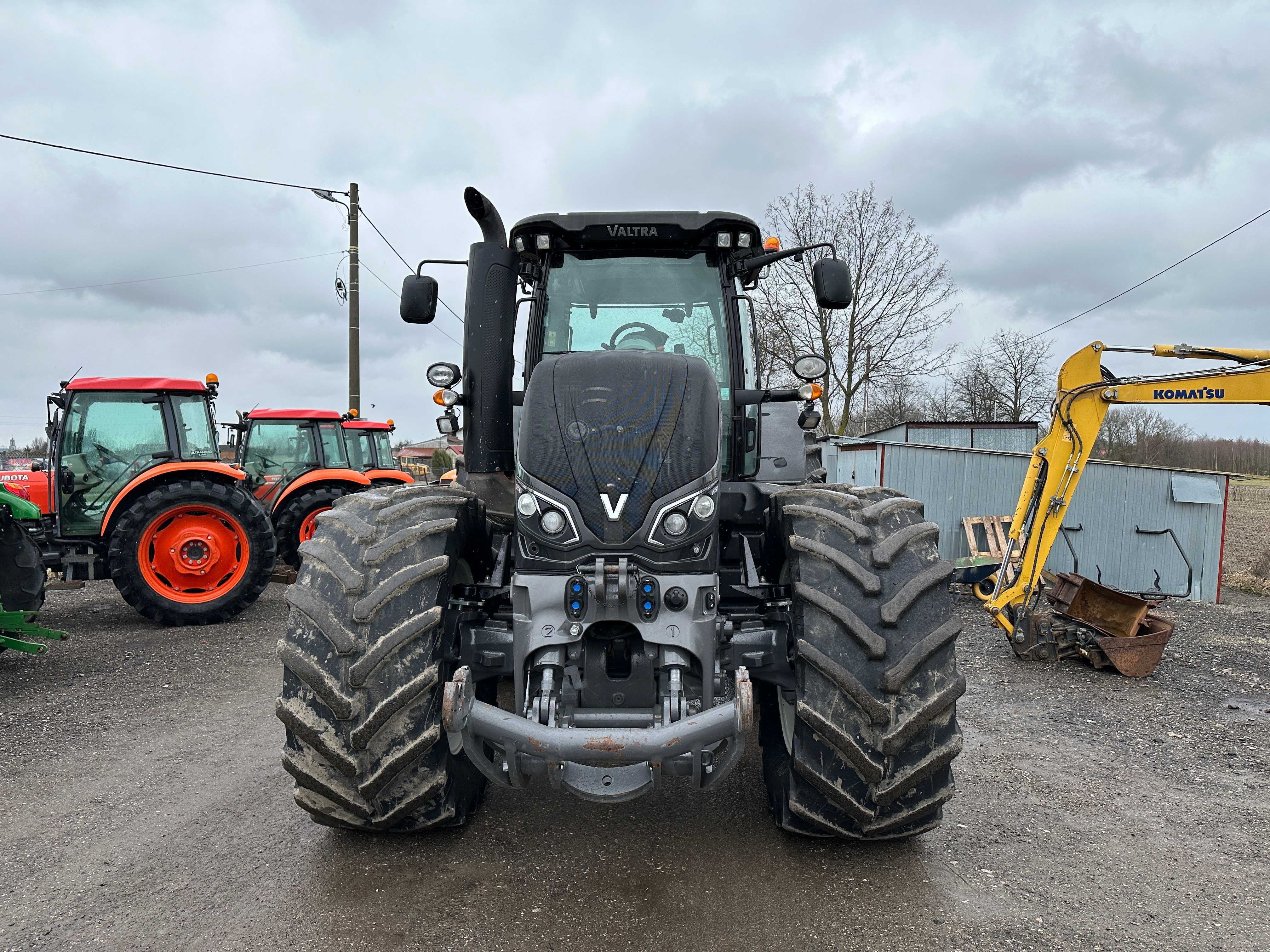 VALTRA S374-rok 2015