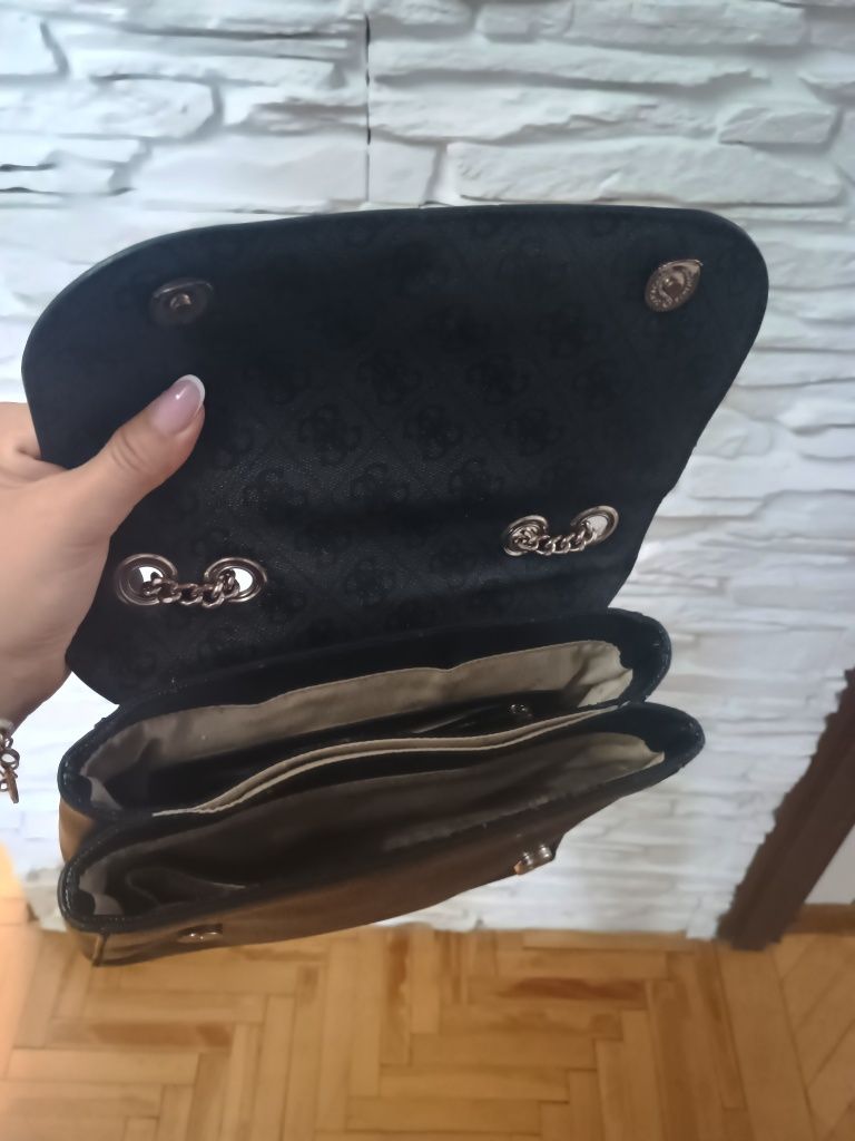 Torebka Guess czarna