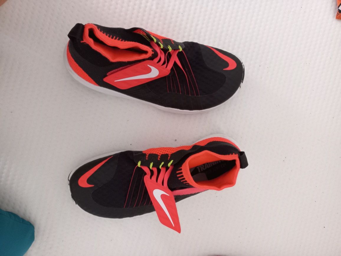 Nike Training Flylon buty  z cholewką 40