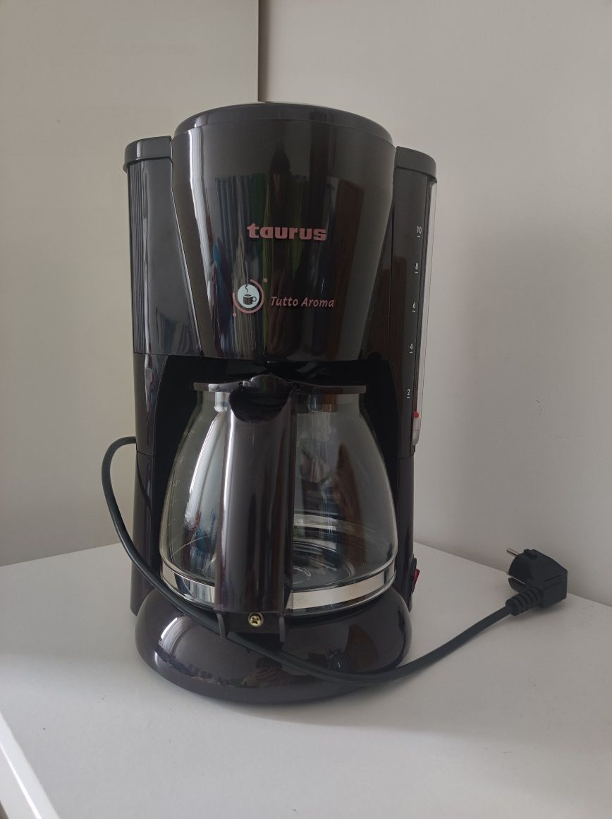 cafeteira Taurus tutto aroma nova