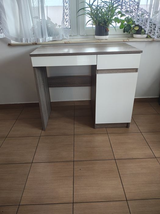 Biurko trulfa -biały połysk 90x50