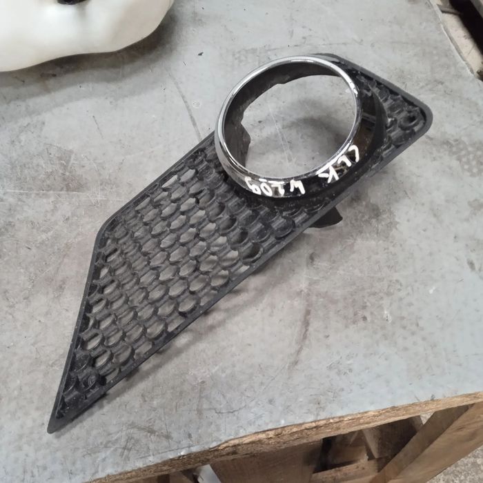 Kratka zderzaka CLK W209 AMG