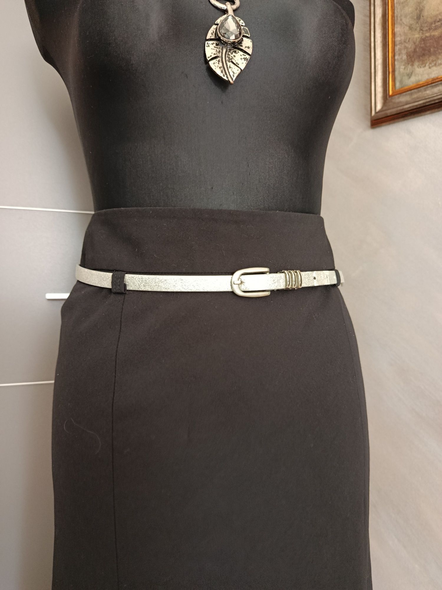 Elegancka czarna spódnica midi xl/42