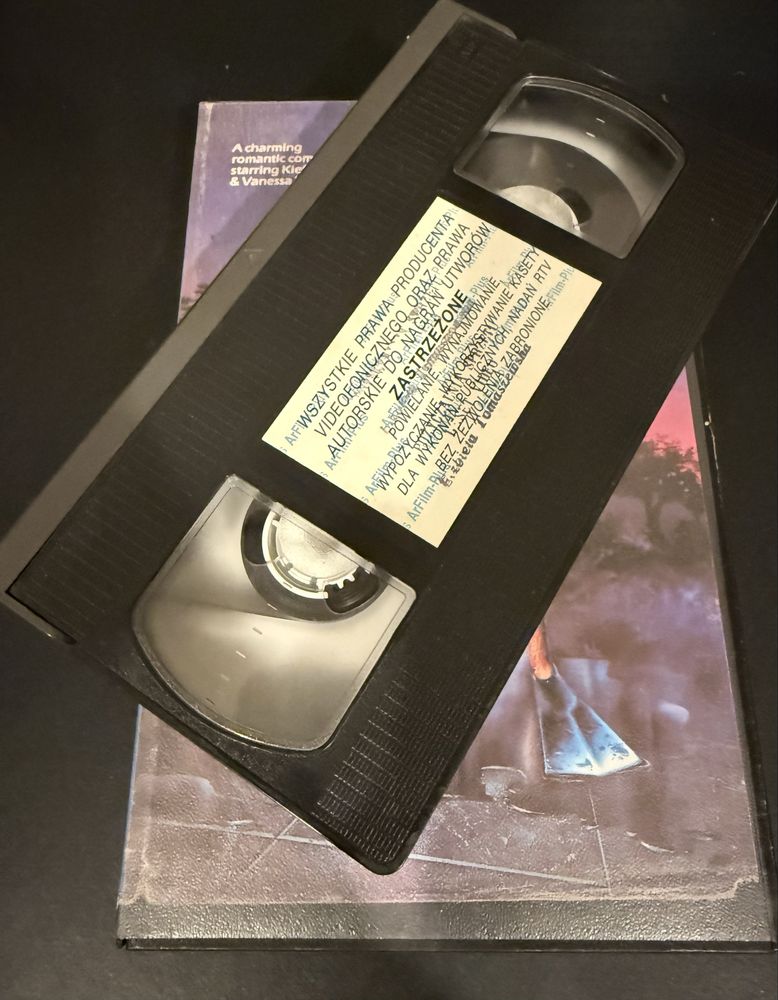 Szalony Księżyc  Crazy Moon VHS 1987r czyta Knapik