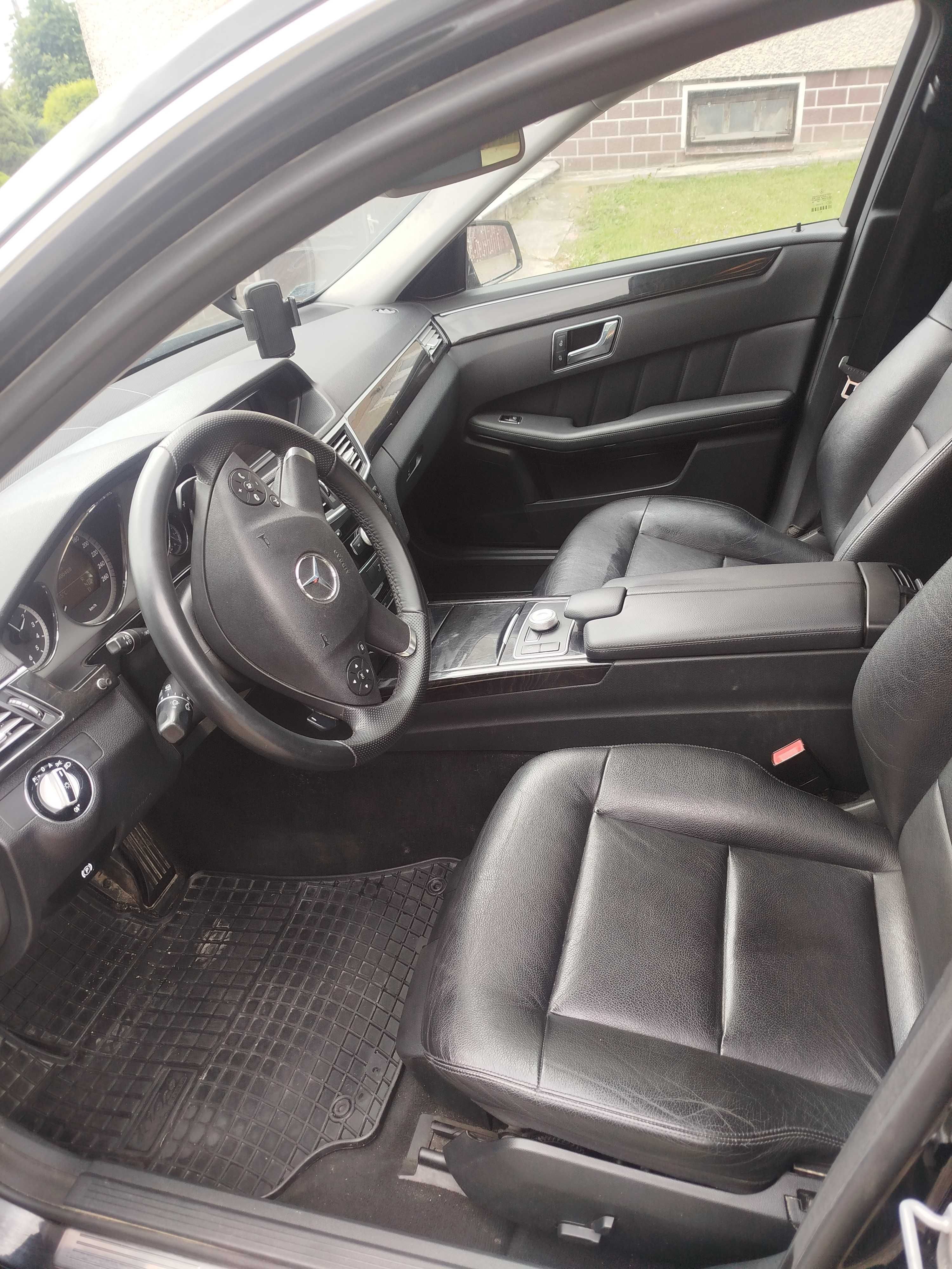 Mercedes-Benz Klasa E 350 CDI BlueEff Avantgarde