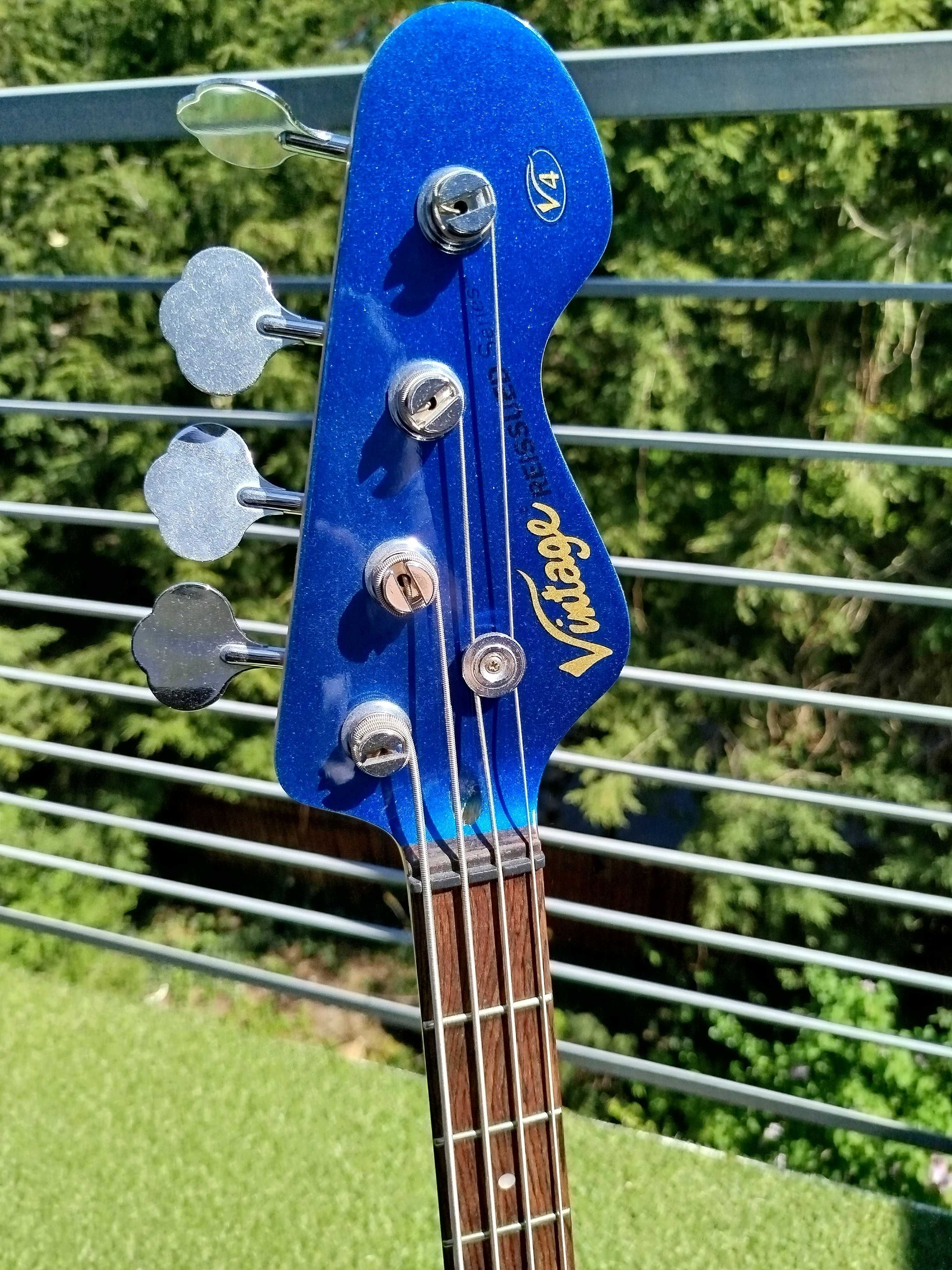 Gitara basowa Vintage V4 Bayview Blue