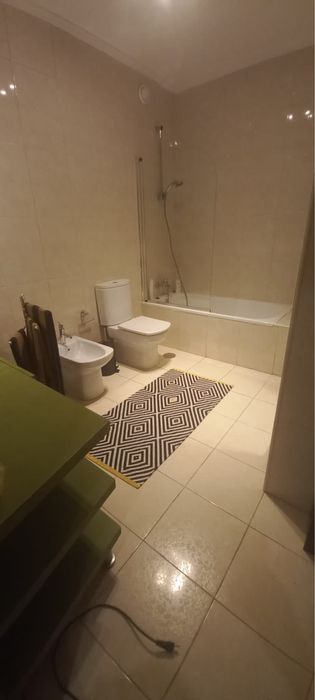 Quarto para alugar em T2