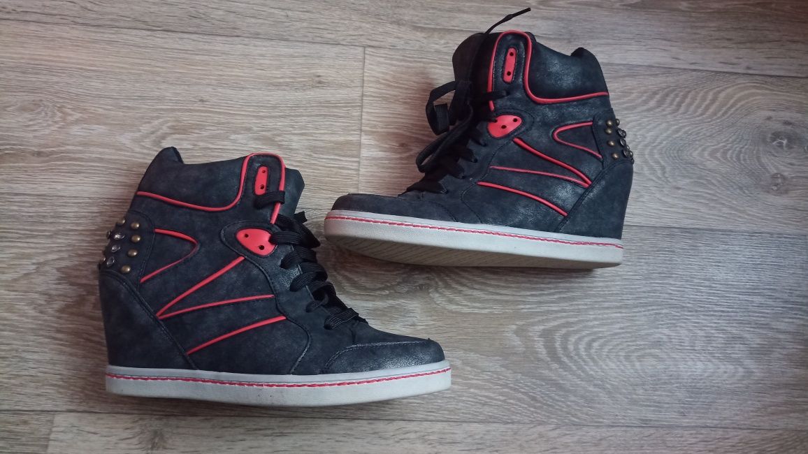 Botki 40 koturny nowe